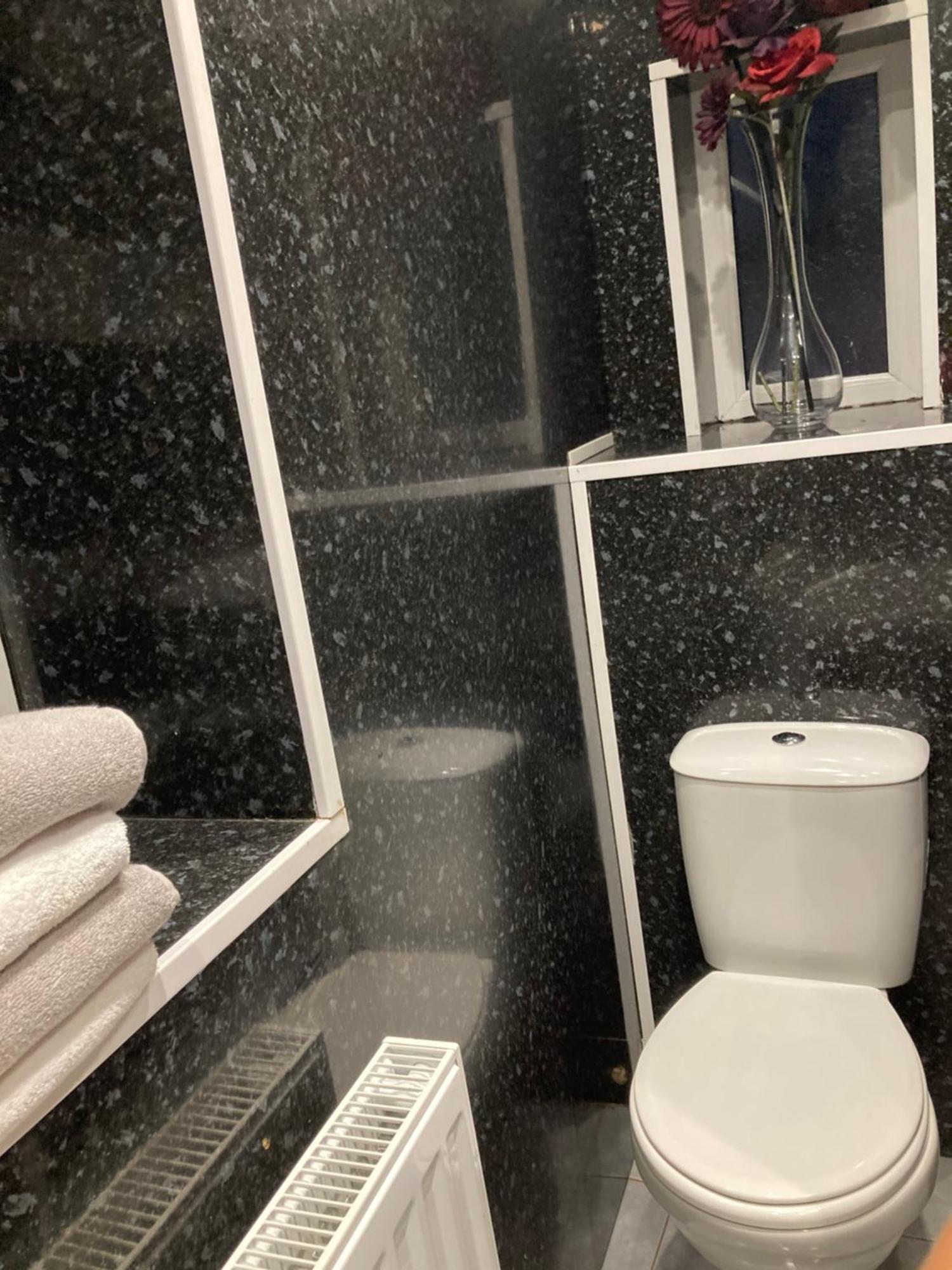 3 Bed Town House Llandeilo Carmarthenshire Villa Luaran gambar