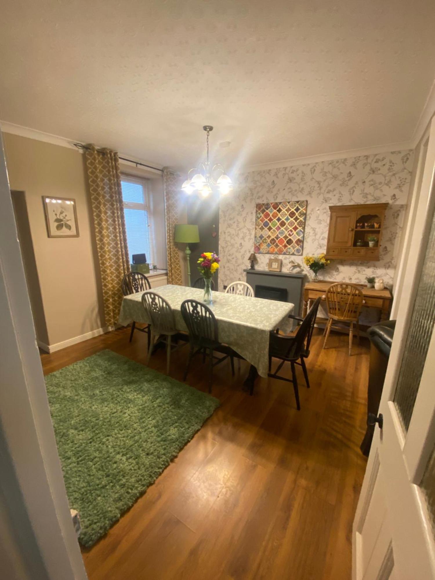 3 Bed Town House Llandeilo Carmarthenshire Villa Luaran gambar